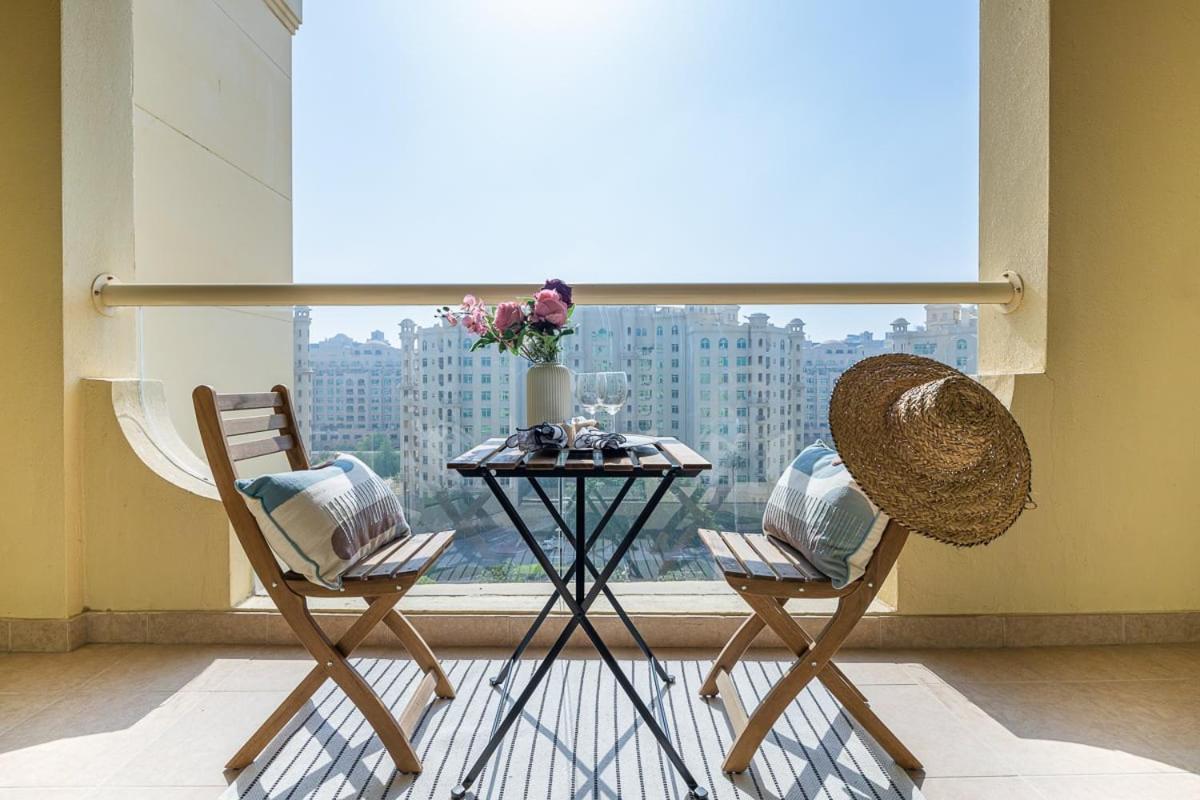 Frank Porter - Al Nabat, Shoreline 8 Appartement Dubai