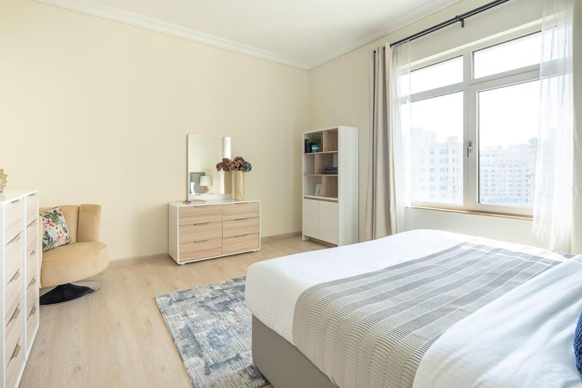 Frank Porter - Al Nabat, Shoreline 8 Appartement Dubai